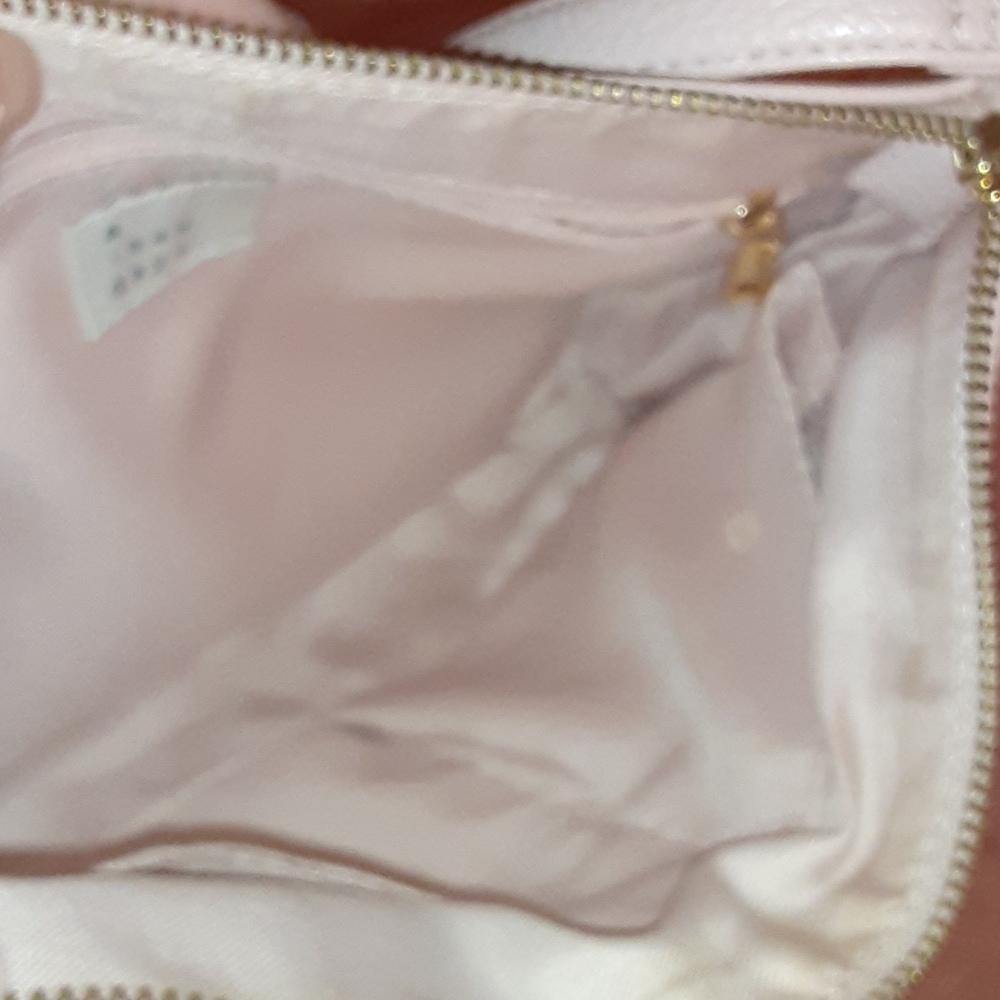 Purse - Picture 2 of 3